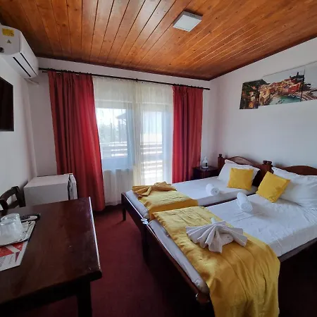 Casa Luca Vama Veche