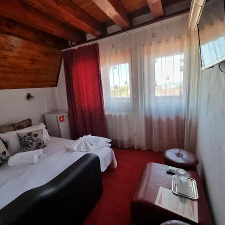Casa Luca Vama Veche