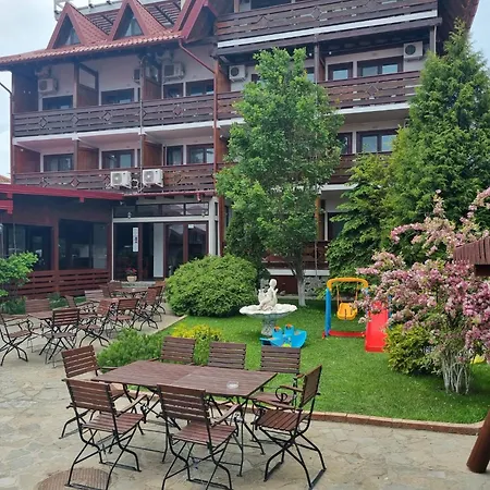 Casa Luca Vama Veche