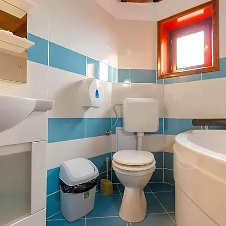 Casa Luca Hotell 2*