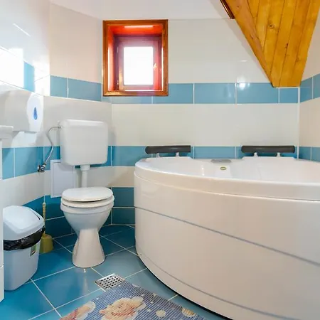 Casa Luca Hotell 2*