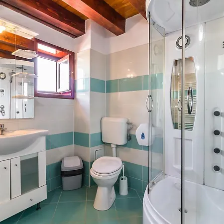 Casa Luca 2* Vama Veche